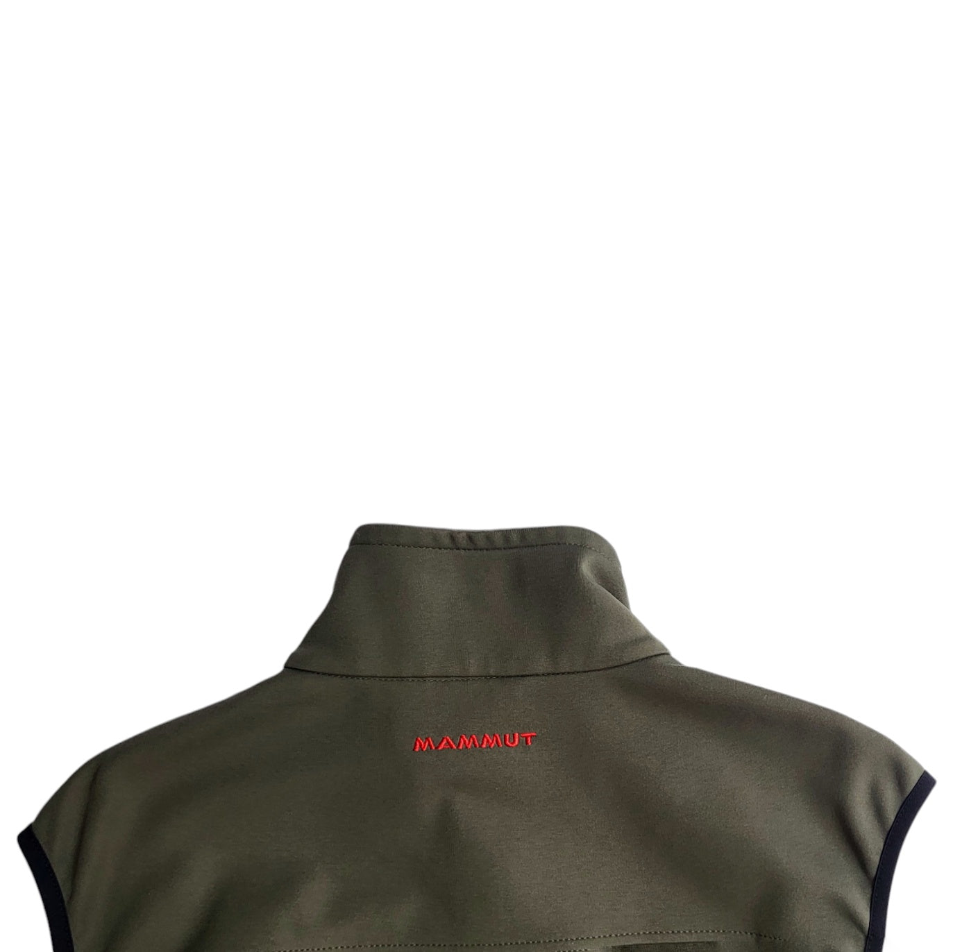 Chaleco Mujer Mammut verde militar outdoor talla M