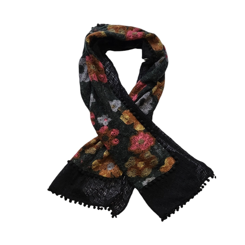 Ruana - Chal - poncho mujer   negro tejido con flores y borlas  talla Unica