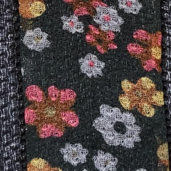 Ruana - Chal - poncho mujer   negro tejido con flores y borlas  talla Unica